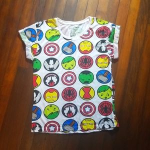 5/$20 Cute Marvel shirt